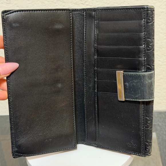 Gucci Black Embossed Leather Wallet - Picture 5 of 7